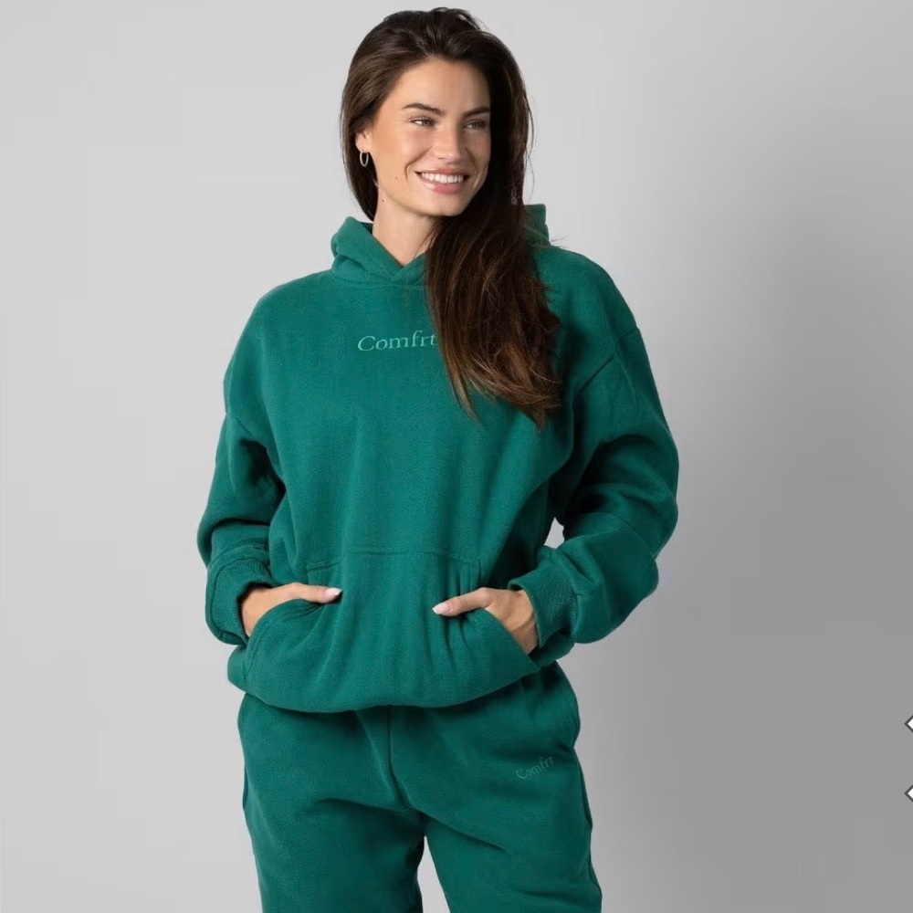 Like new COMFRT TEAL Hoodie and Sweatpants Set